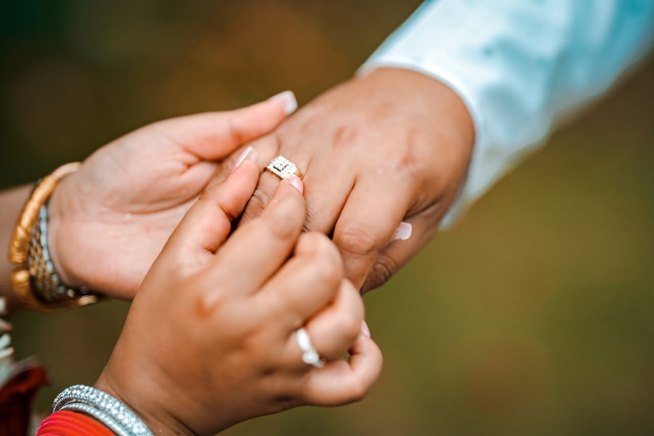 Divorce Men Wear Class Rings